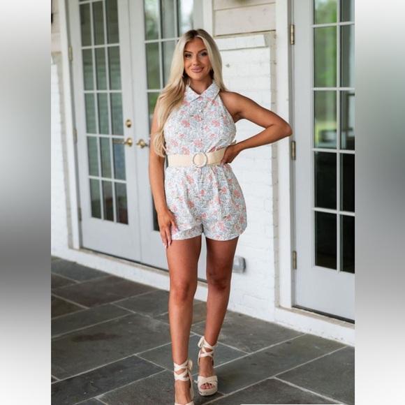 Open back romper - Picture 1 of 8